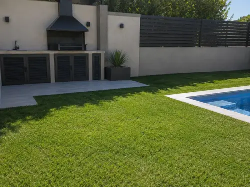 Disseny de jardí mediterrani amb piscina a Valldoreix, Sant Cugat del Vallès — plantes autòctones i rec per degoteig